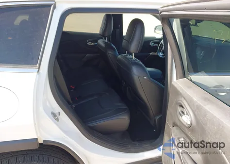 2019 Jeep Cherokee Limited 4X4 from USA, damaged, VIN 1C4PJMDX2KD383641